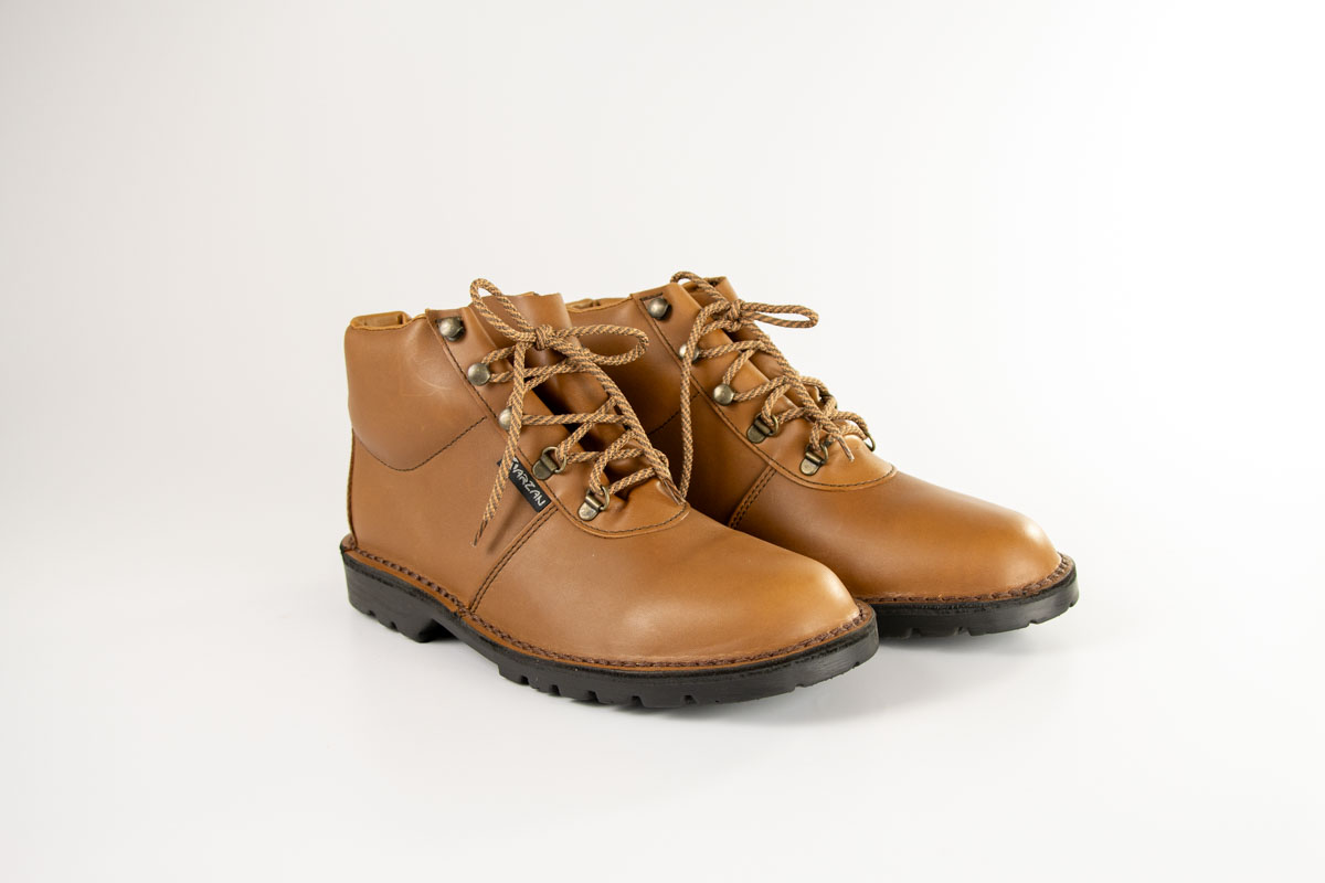 Ladies Hurricane shoe in brown oil leather