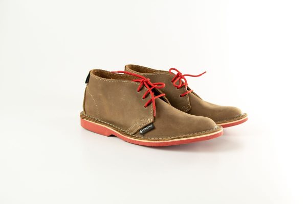 Unisex Karoo Vellie in real brown leather with red soles and red laces