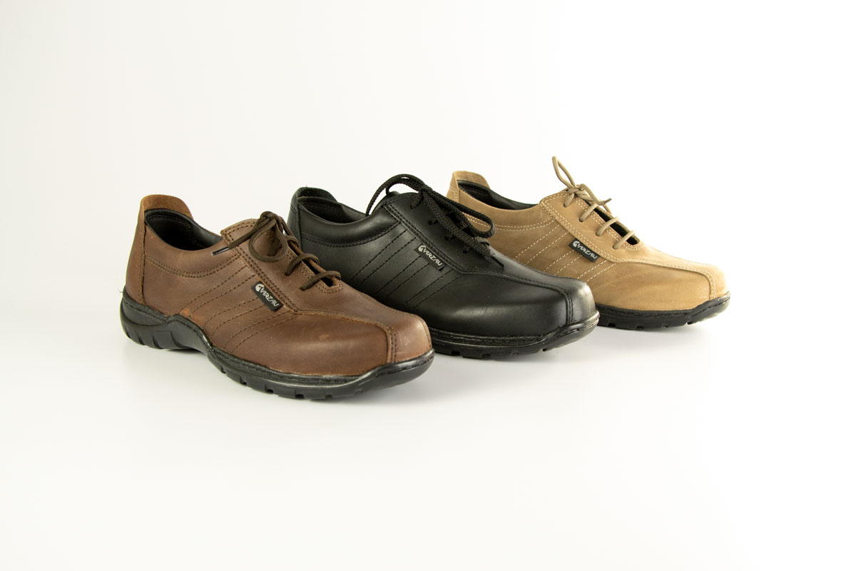 Charles Sneaker in black, brown or beige leather